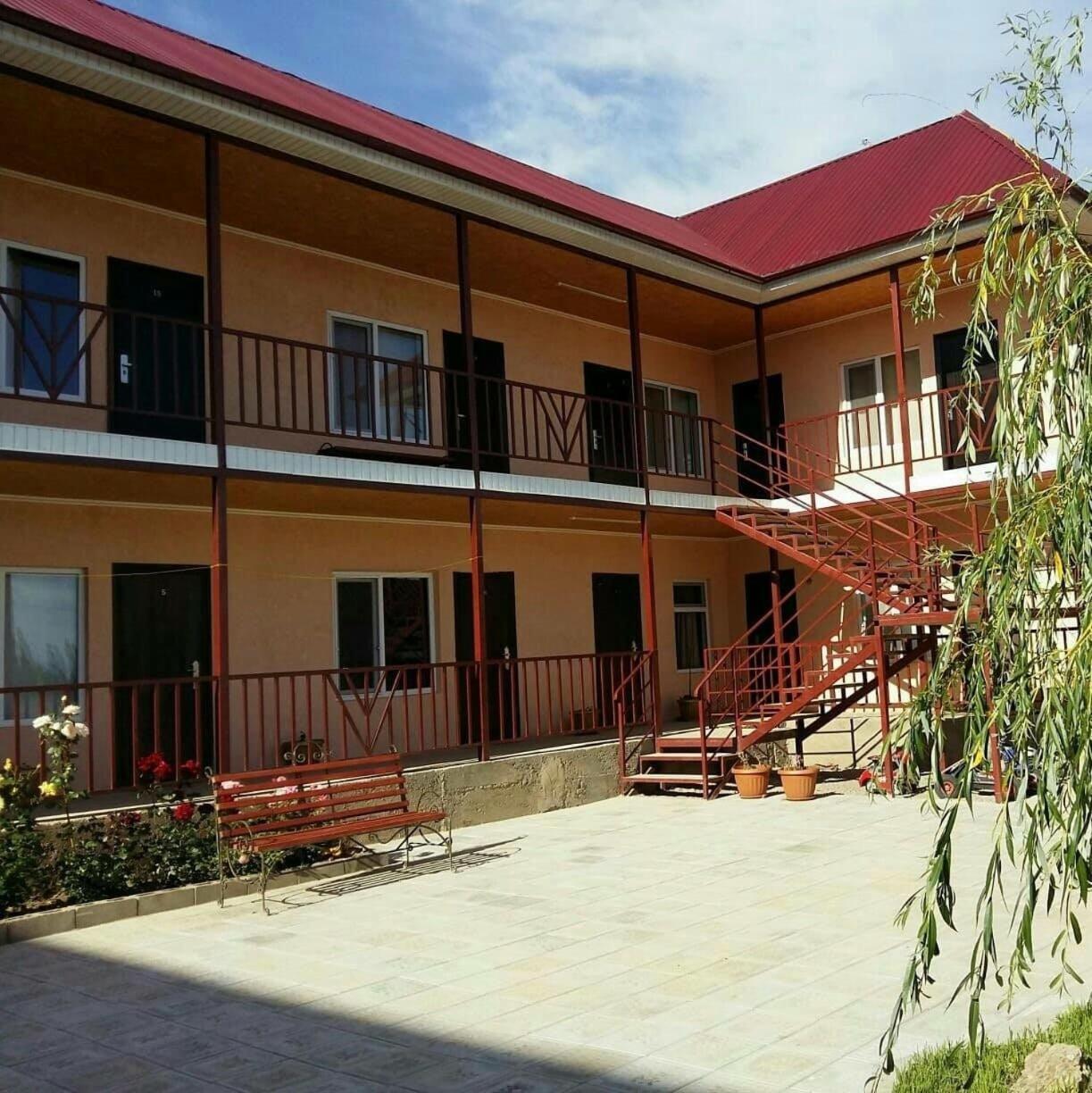 צ'ולפון-אטא Altynai Guest House מראה חיצוני תמונה