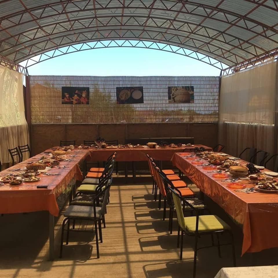 צ'ולפון-אטא Altynai Guest House מראה חיצוני תמונה